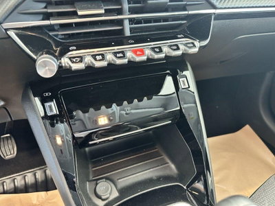 Peugeot 208 PureTech 100 Stop&Start 5 porte Allure (15)