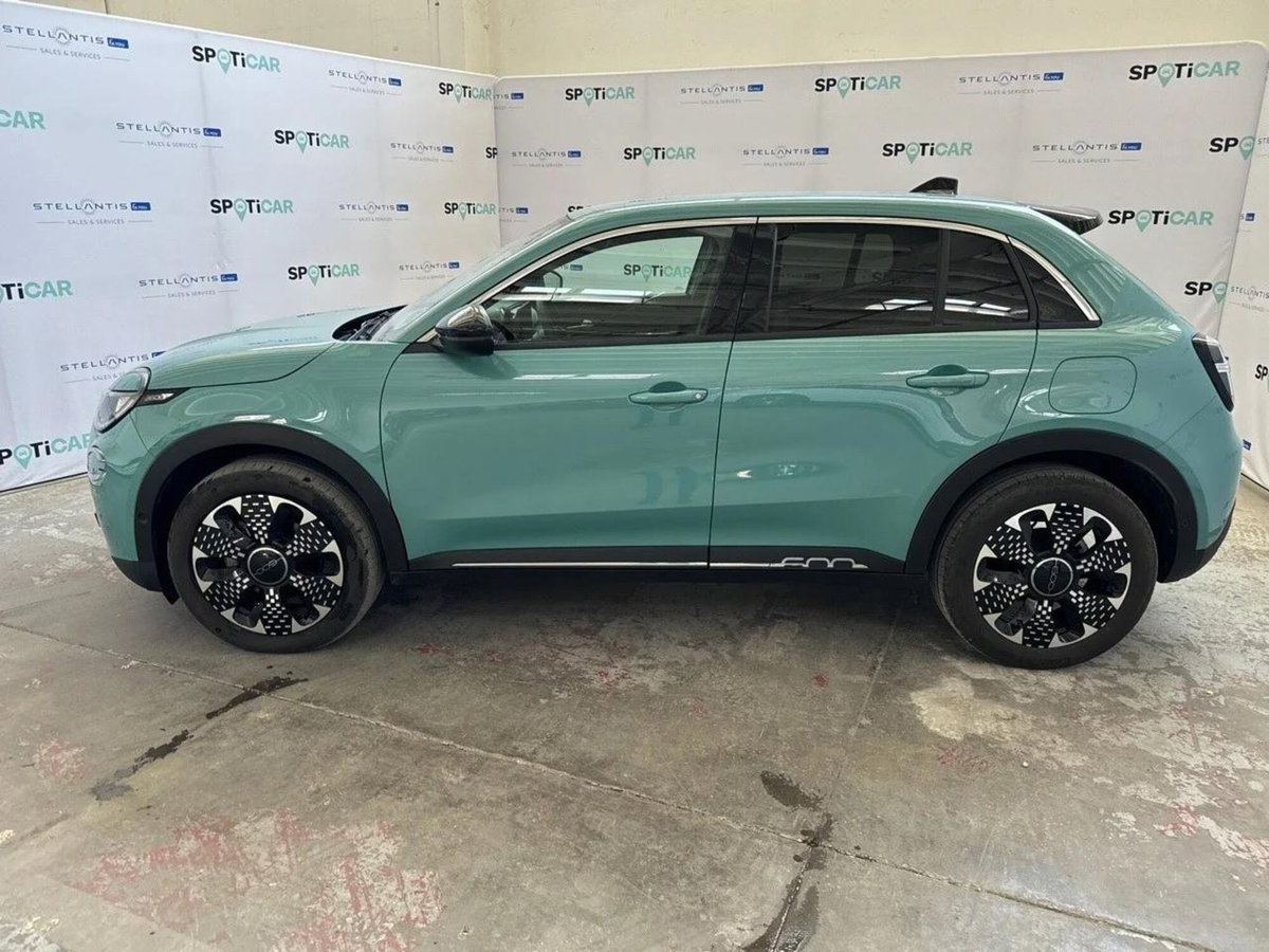 Fiat 600 1.2 hybrid La Prima 110cv auto (8)