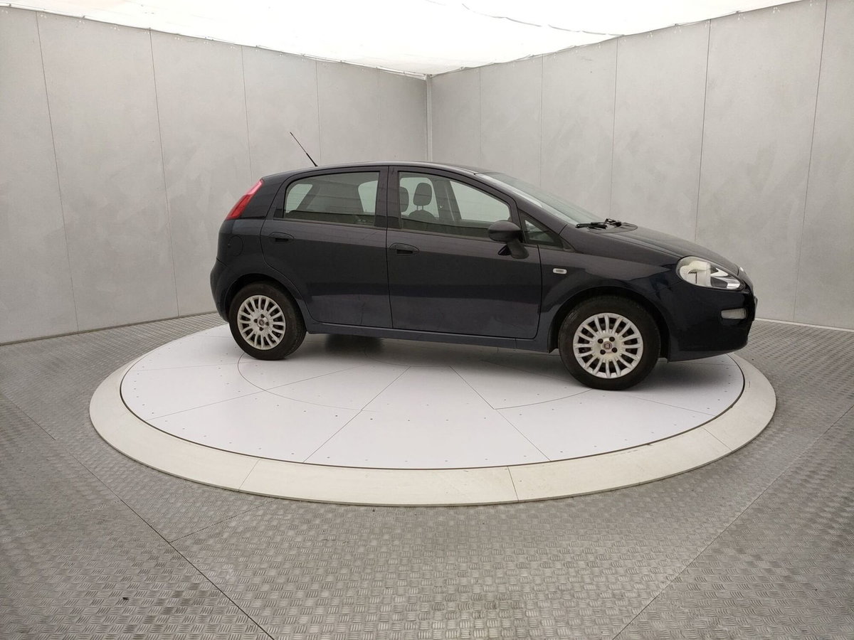 Fiat Punto 1.4 8V 5 porte Easypower Street (3)