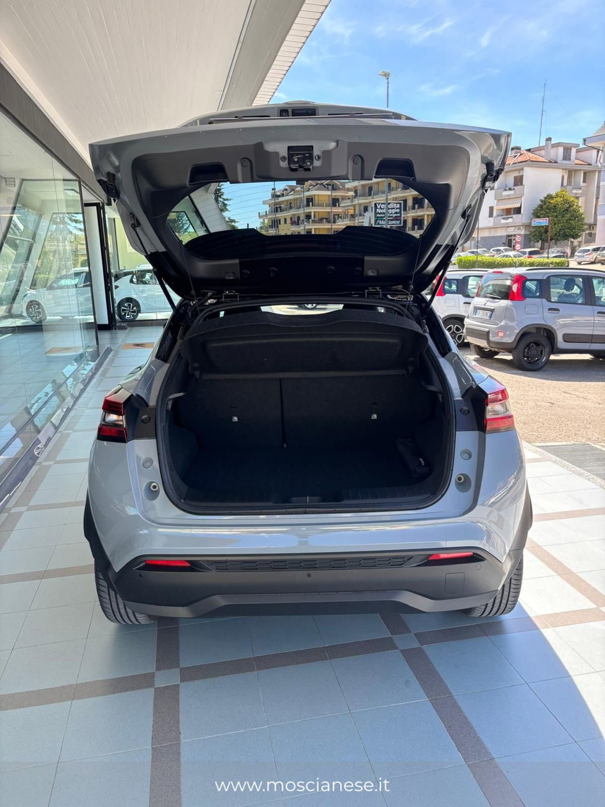Nissan Juke 1.6 hev N-Connecta (15)