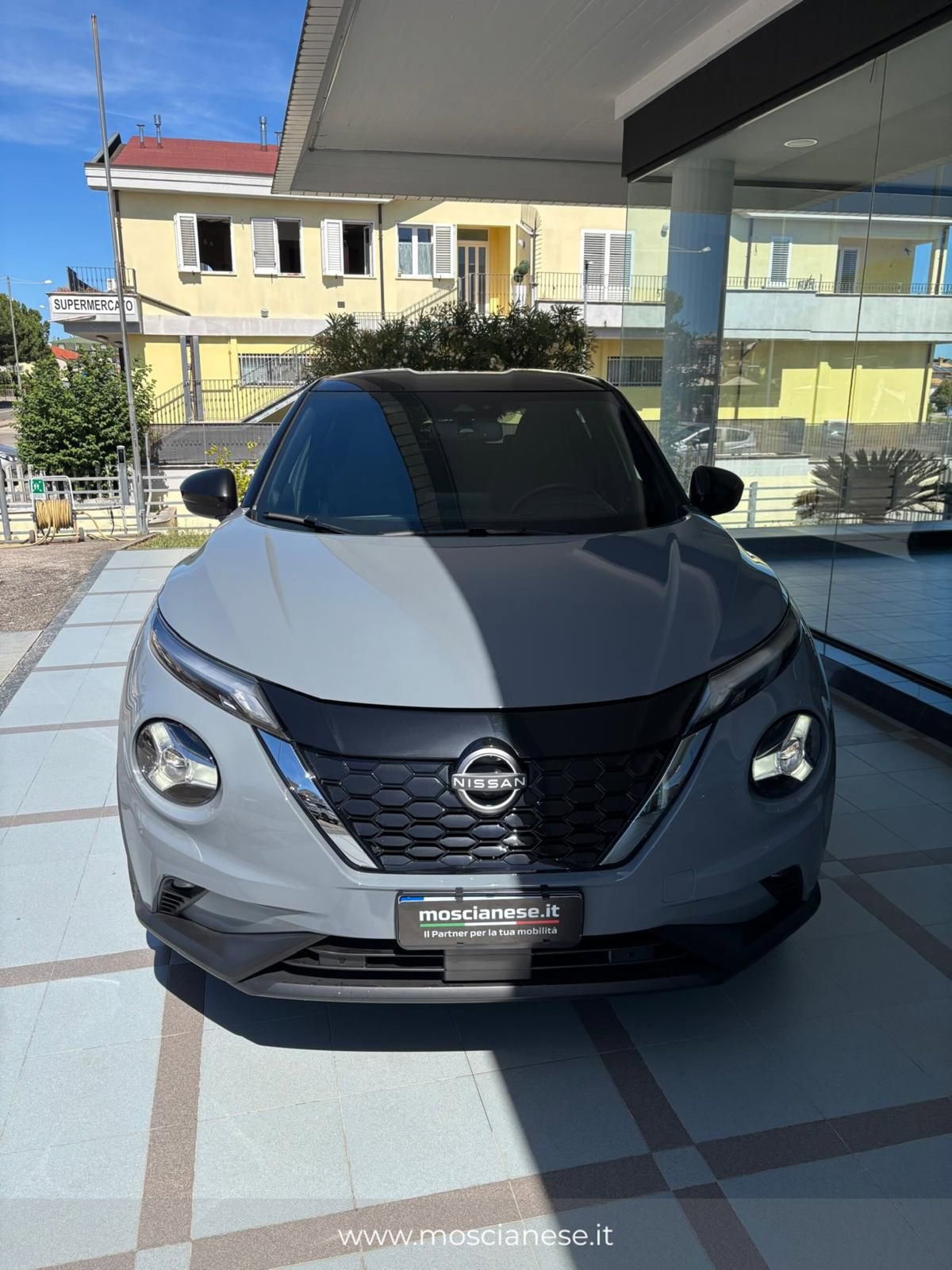 Nissan Juke 1.6 hev N-Connecta (2)