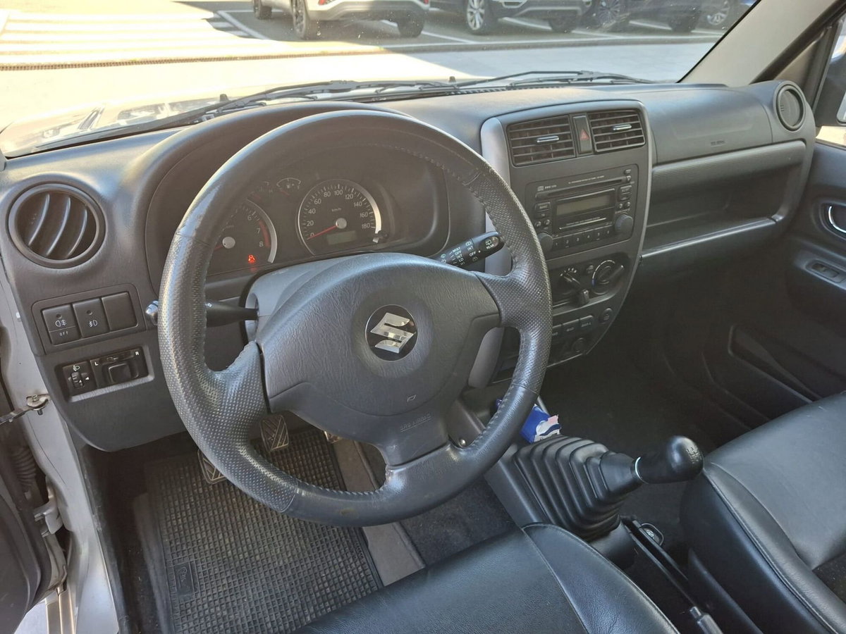 Suzuki Jimny 1.3i 16V cat Cabrio 4WD JLX (9)