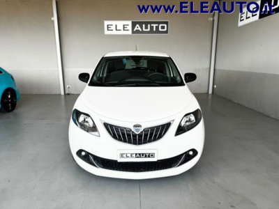 Lancia Ypsilon 1.0 FireFly 5 porte S&S Hybrid Gold Plus (2)