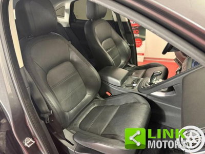 Jaguar E-Pace 2.0D 150 CV AWD aut. S (12)