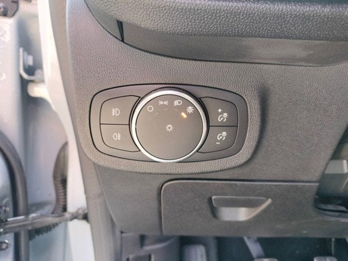Ford Fiesta 1.5 Ecoboost 200 CV 5 porte ST (12)