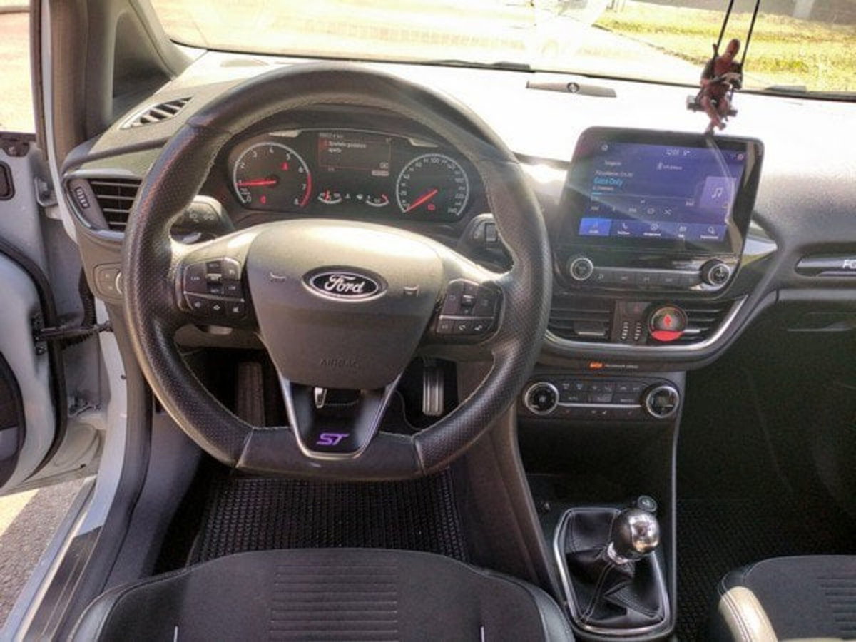 Ford Fiesta 1.5 Ecoboost 200 CV 5 porte ST (16)
