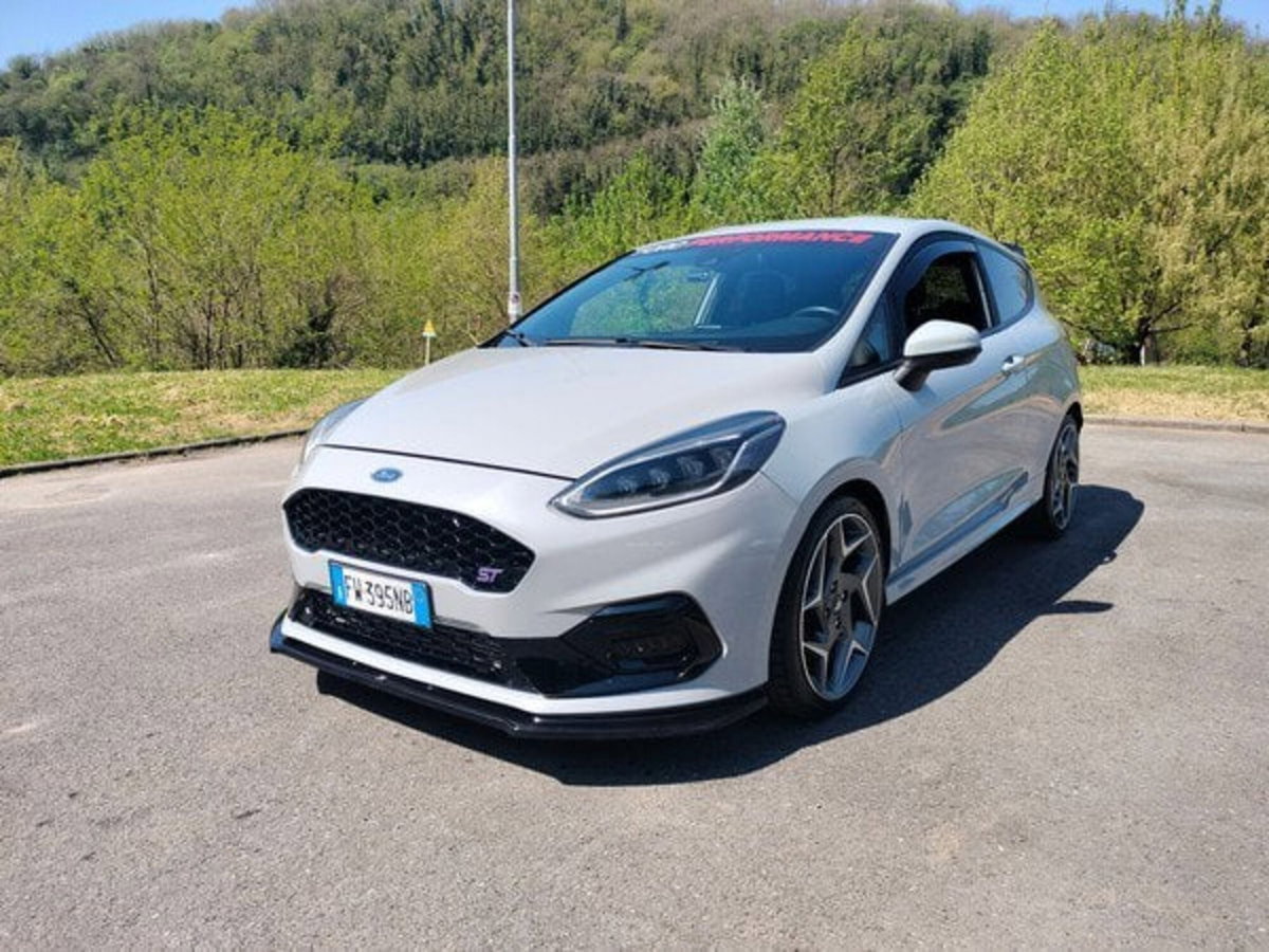 Ford Fiesta 1.5 Ecoboost 200 CV 5 porte ST (3)