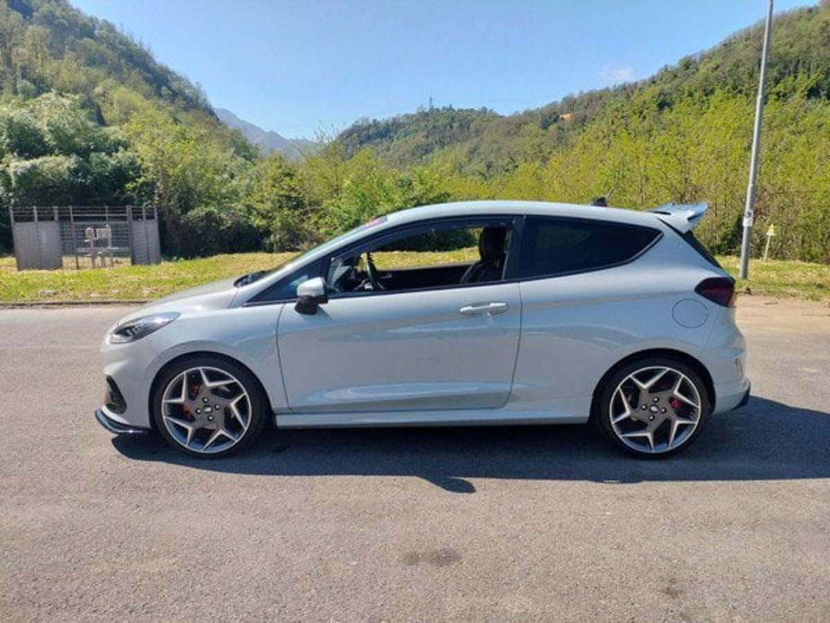 Ford Fiesta 1.5 Ecoboost 200 CV 5 porte ST (5)