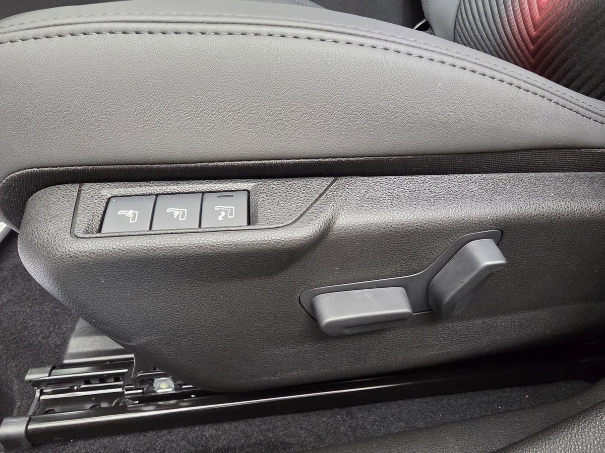 Alfa Romeo Junior 1.2 ibrida Ti 145cv edct6 (6)
