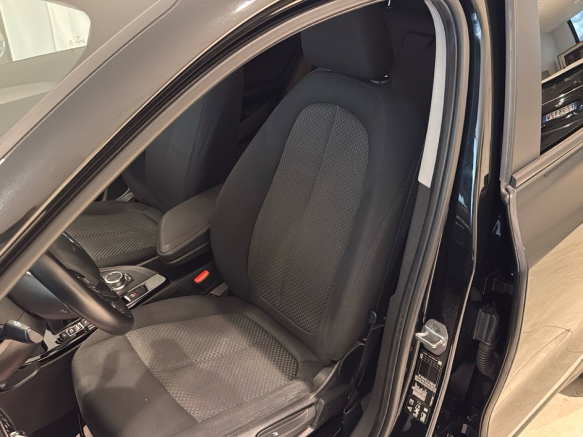 BMW X2 xDrive18d Business-X (3)