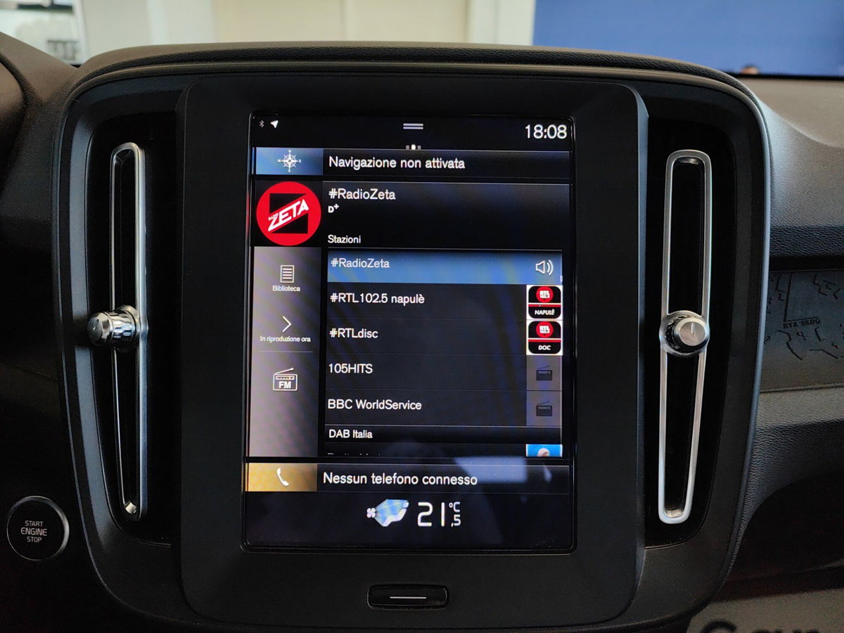 Volvo XC40 T2 Momentum Core (12)