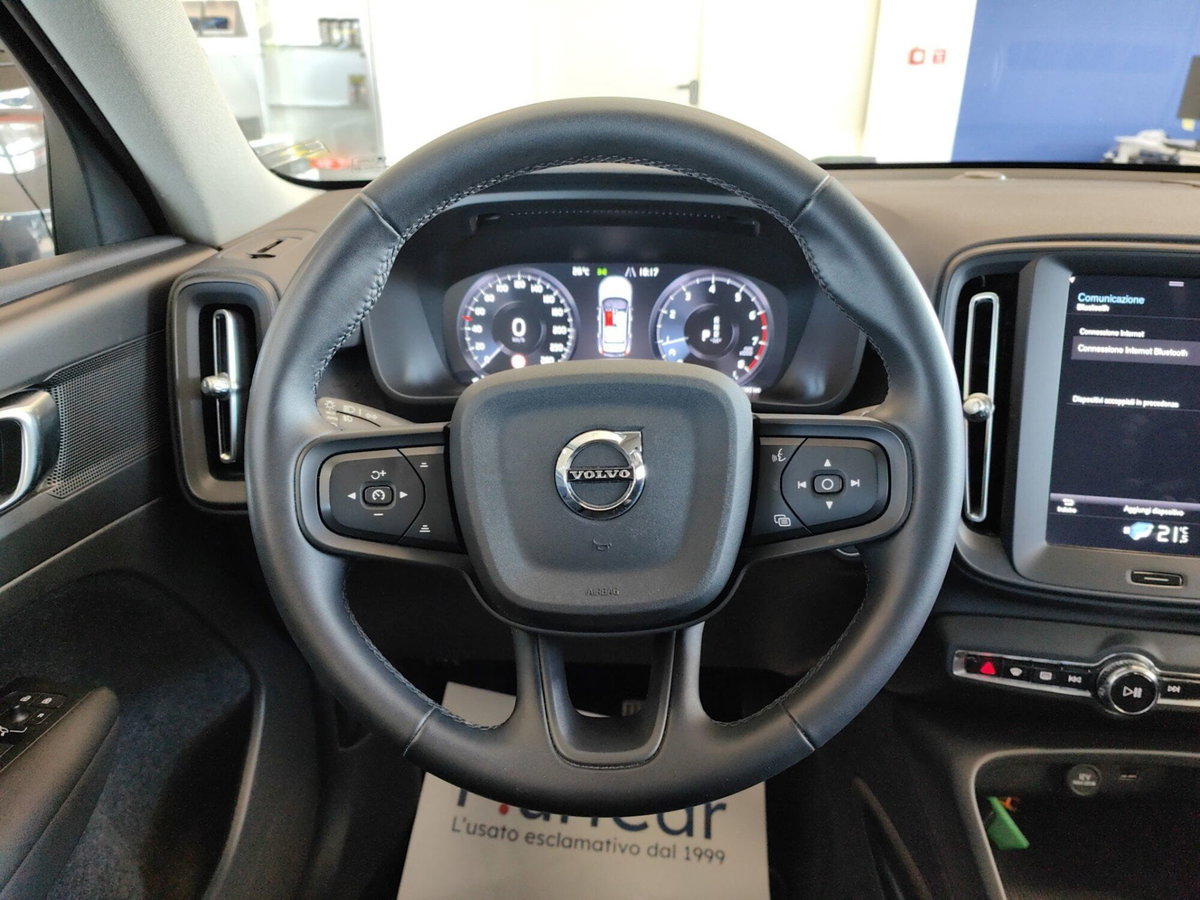 Volvo XC40 T2 Momentum Core (16)