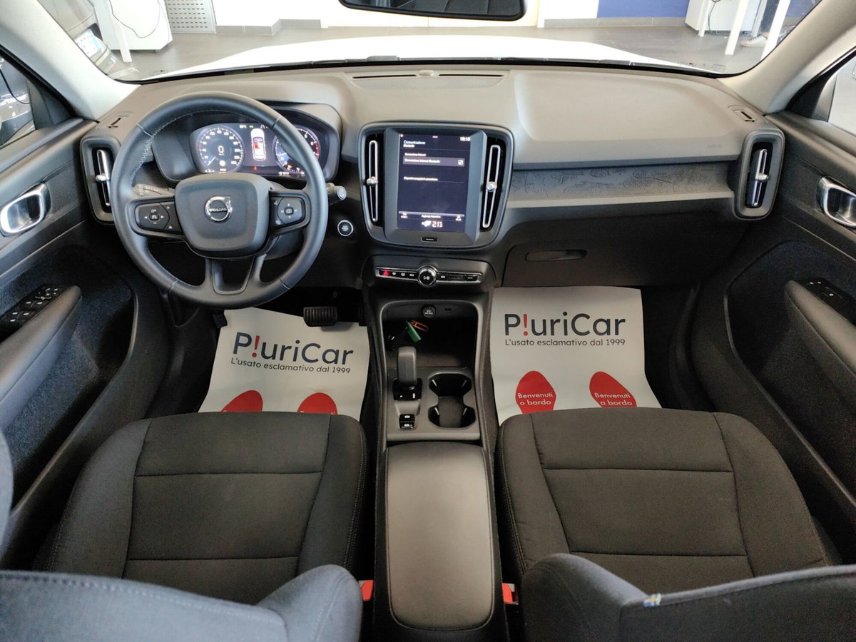 Volvo XC40 T2 Momentum Core (3)
