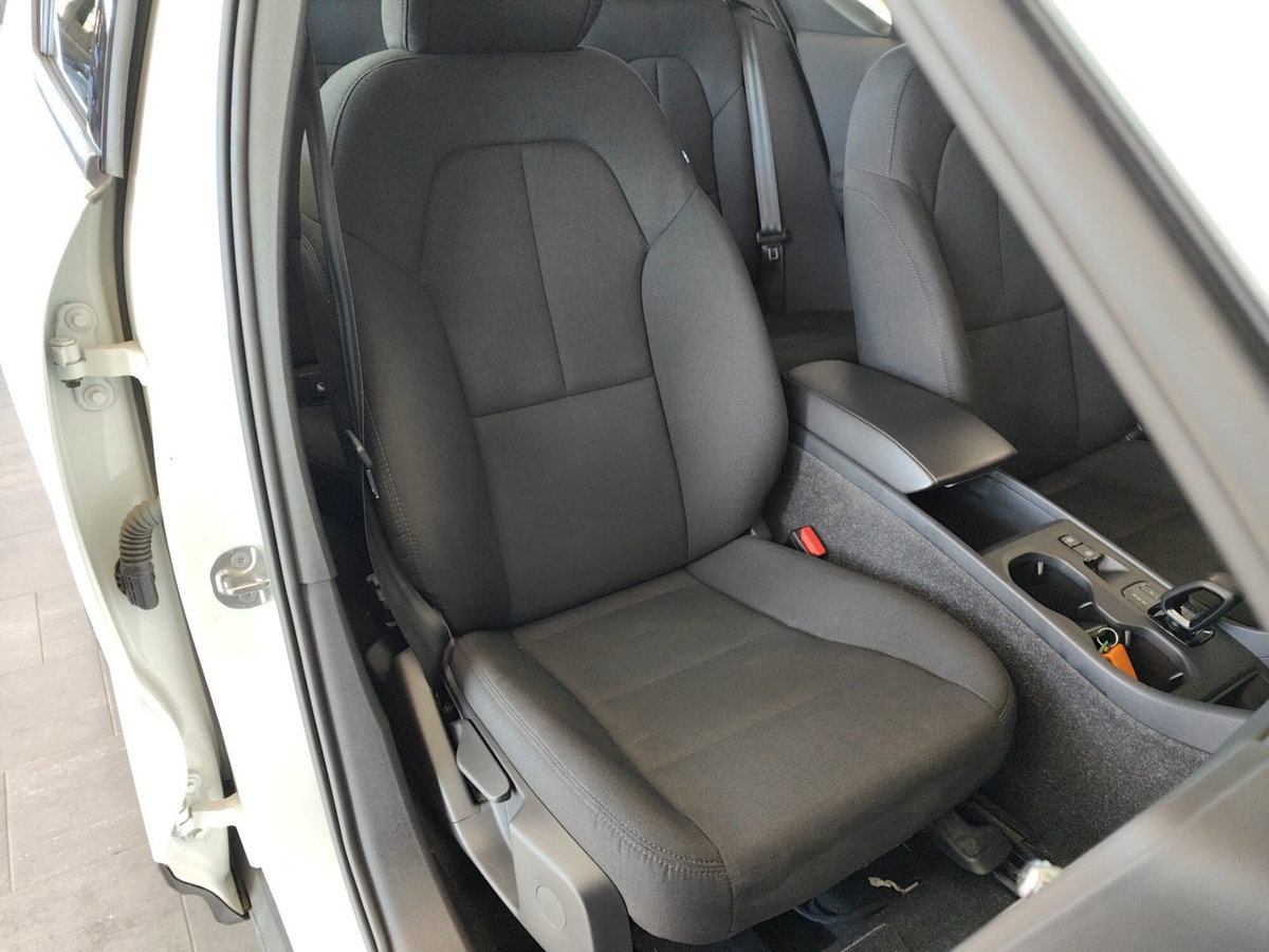 Volvo XC40 T2 Momentum Core (5)