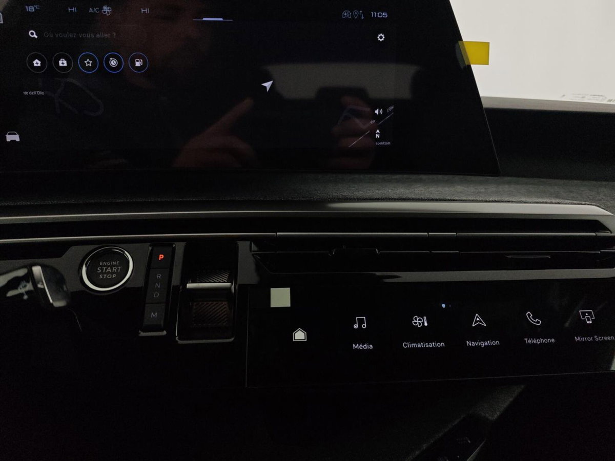 Peugeot 3008 1.2 hybrid Allure Business 145cv e-dcs6 (17)