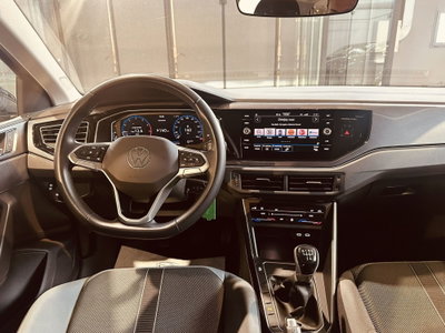 Volkswagen Polo 1.0 tsi Style 95cv (8)