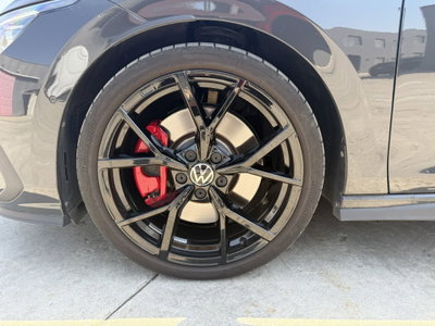 Volkswagen Golf 2.0 TSI GTI DSG (15)