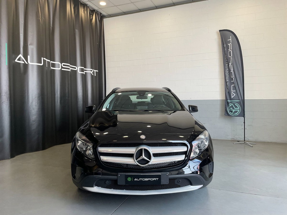Mercedes-Benz GLA SUV 220 d Automatic Executive (2)