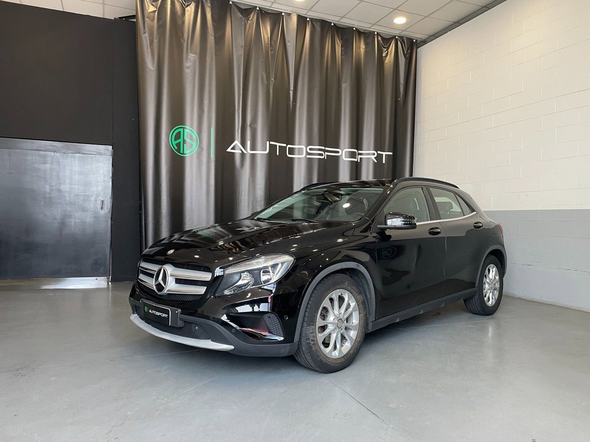 Mercedes-Benz GLA SUV 220 d Automatic Executive (3)