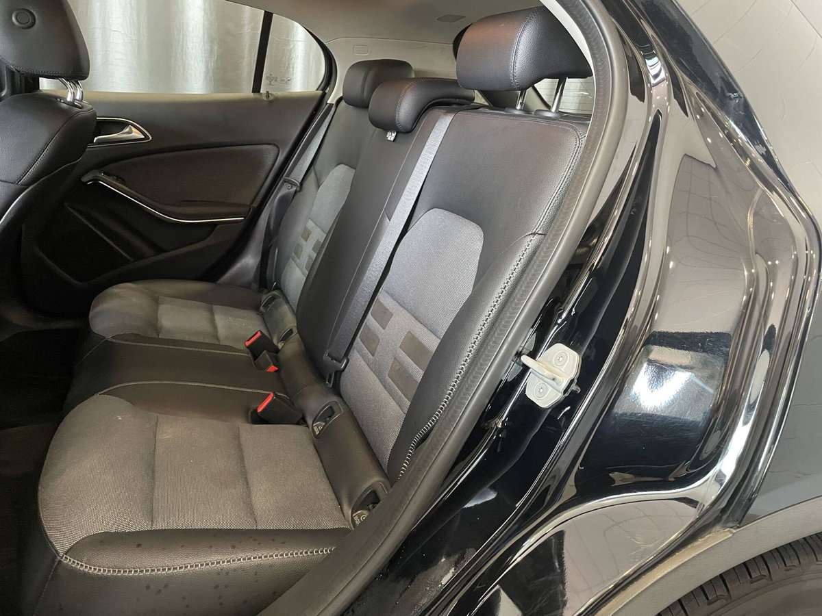 Mercedes-Benz GLA SUV 220 d Automatic Executive (8)