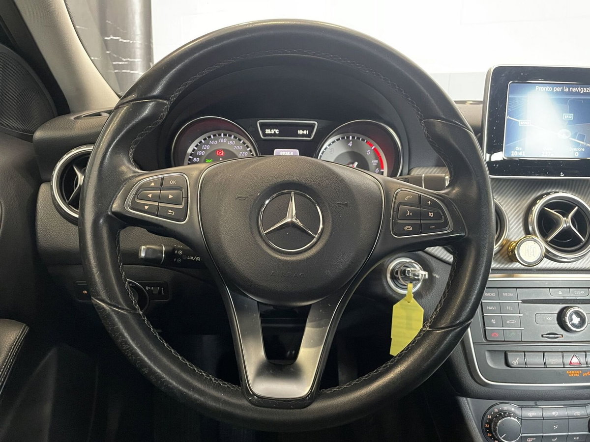 Mercedes-Benz GLA SUV 220 d Automatic Executive (9)