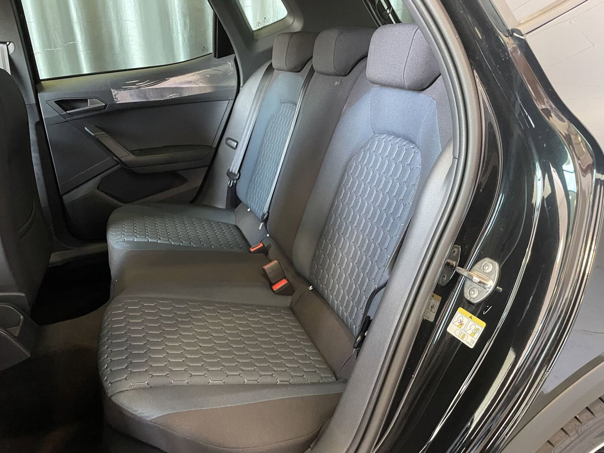SEAT Arona 1.0 EcoTSI Black Edition (10)