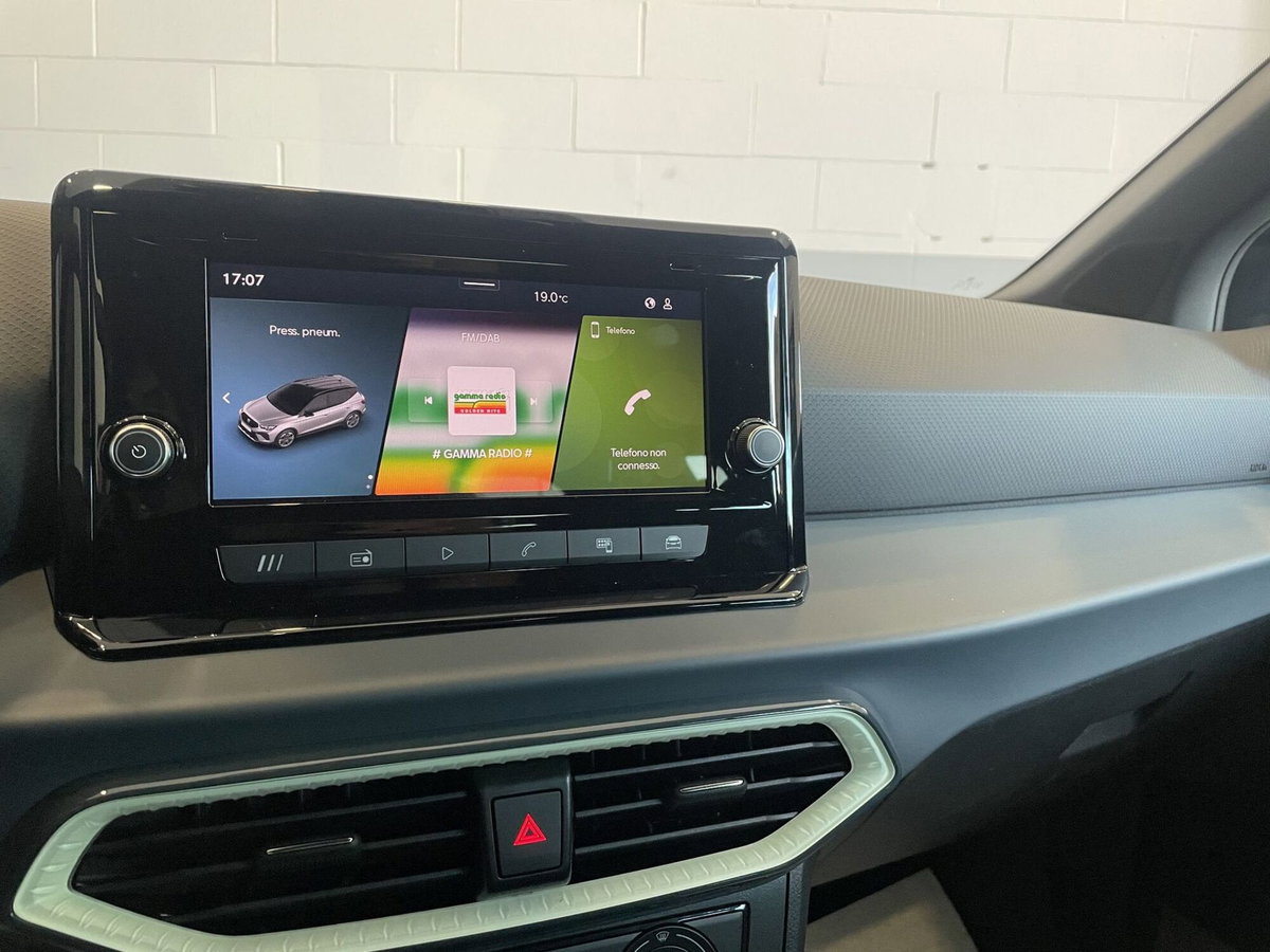 SEAT Arona 1.0 EcoTSI Black Edition (16)