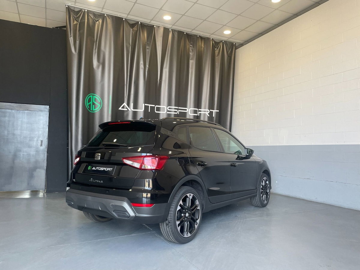 SEAT Arona 1.0 EcoTSI Black Edition (7)