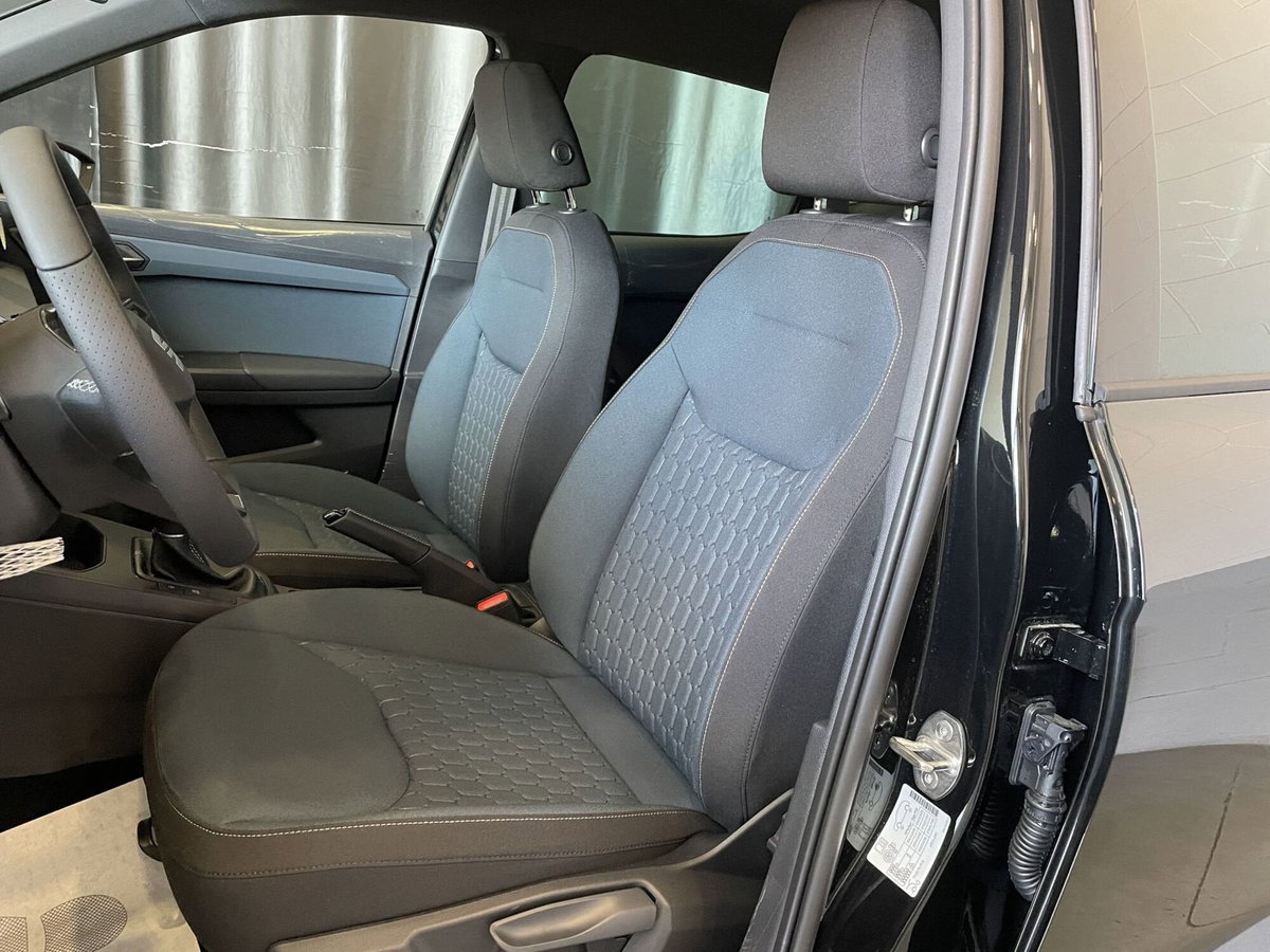 SEAT Arona 1.0 EcoTSI Black Edition (9)