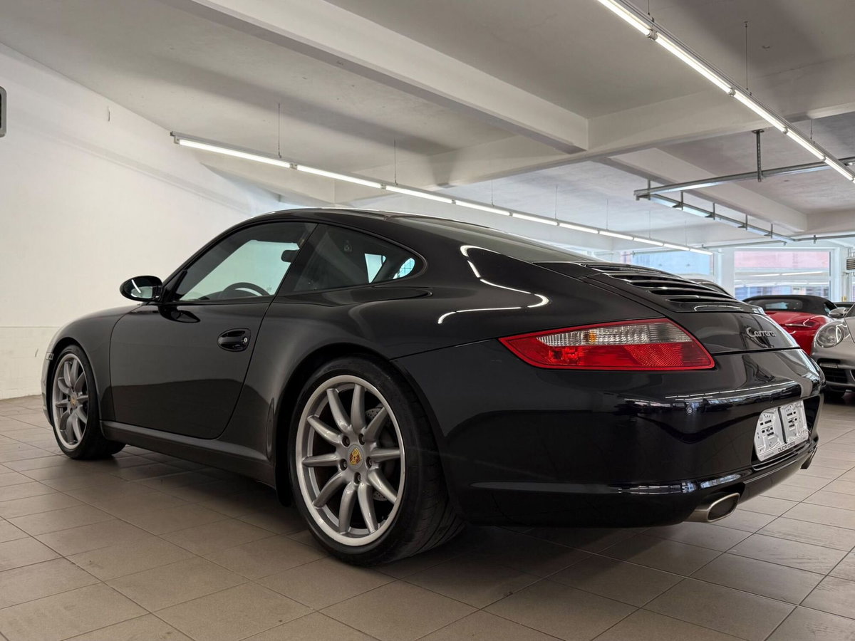 Porsche 911 Coupé Carrera 4 (6)