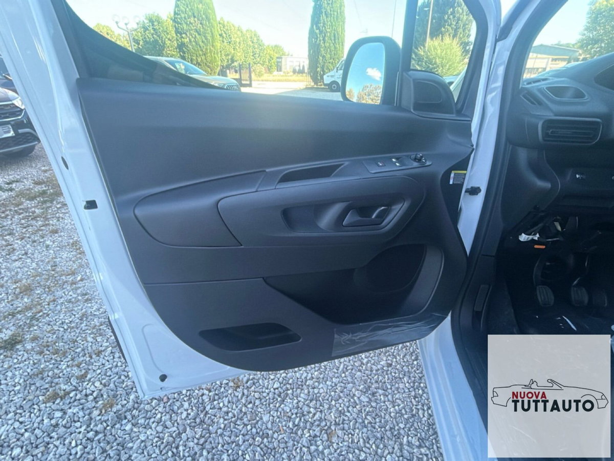 Peugeot Partner Furgone BlueHDi 100 L1 Furgone Comfort (16)