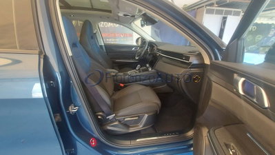 Lynk & Co 01 01 1.5 td phev (12)