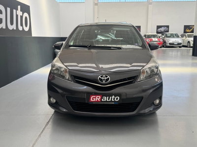 Toyota Yaris 1.3 5 porte Lounge (3)