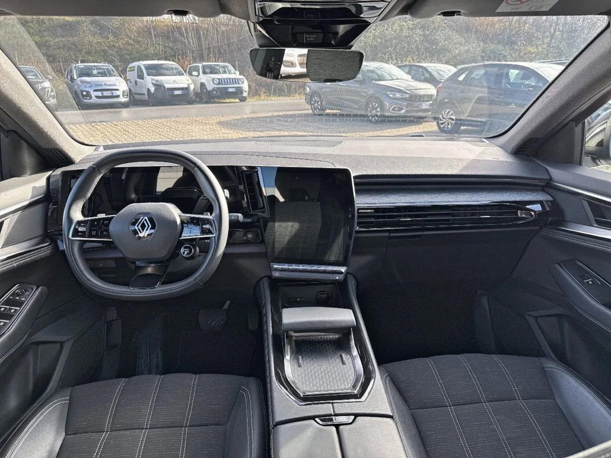Renault Austral 1.2 full hybrid Techno 200cv auto (9)