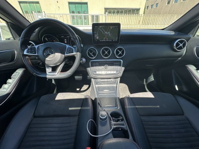 Mercedes-Benz Classe A 200 d Automatic 4Matic Premium (9)