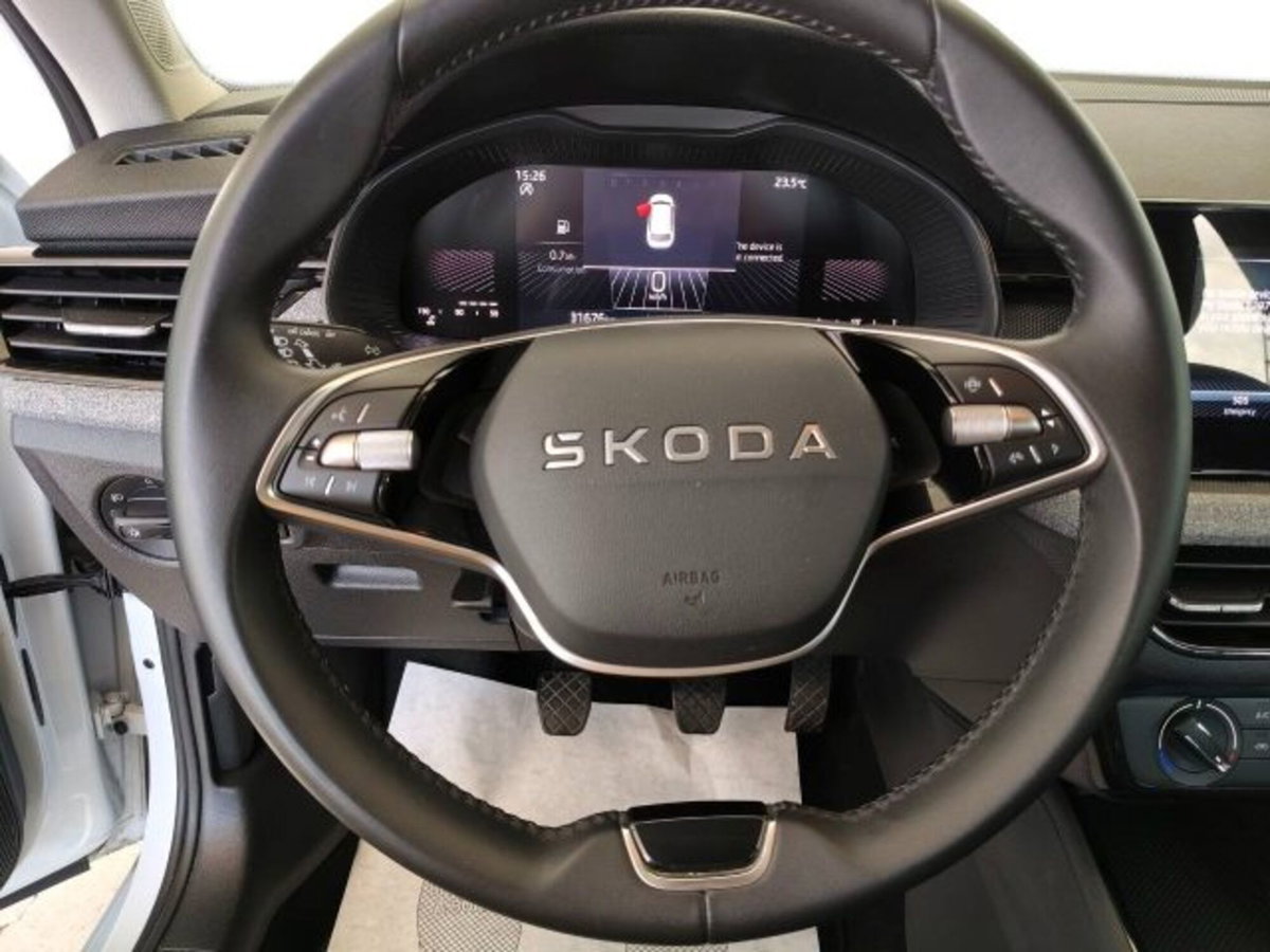 Skoda Kamiq 1.0 tsi Selection 95cv (13)