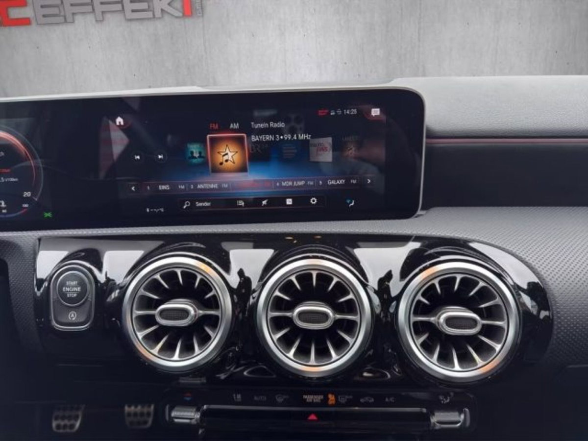 Mercedes-Benz Classe A 180 AMG Line Premium Plus auto (15)