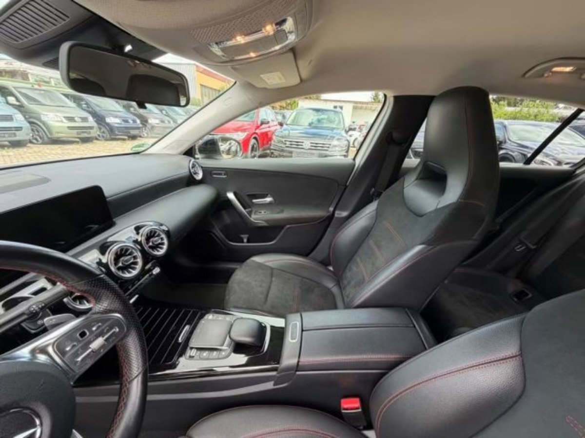 Mercedes-Benz Classe A 180 AMG Line Premium Plus auto (7)