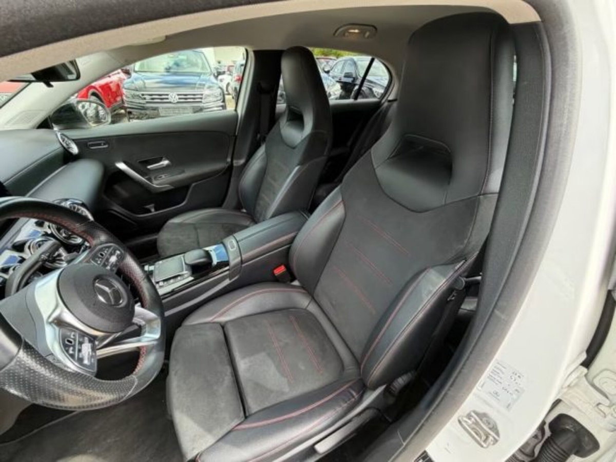 Mercedes-Benz Classe A 180 AMG Line Premium Plus auto (8)