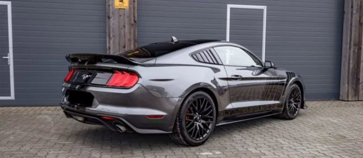 Ford Mustang Coupé Fastback 2.3 EcoBoost (7)