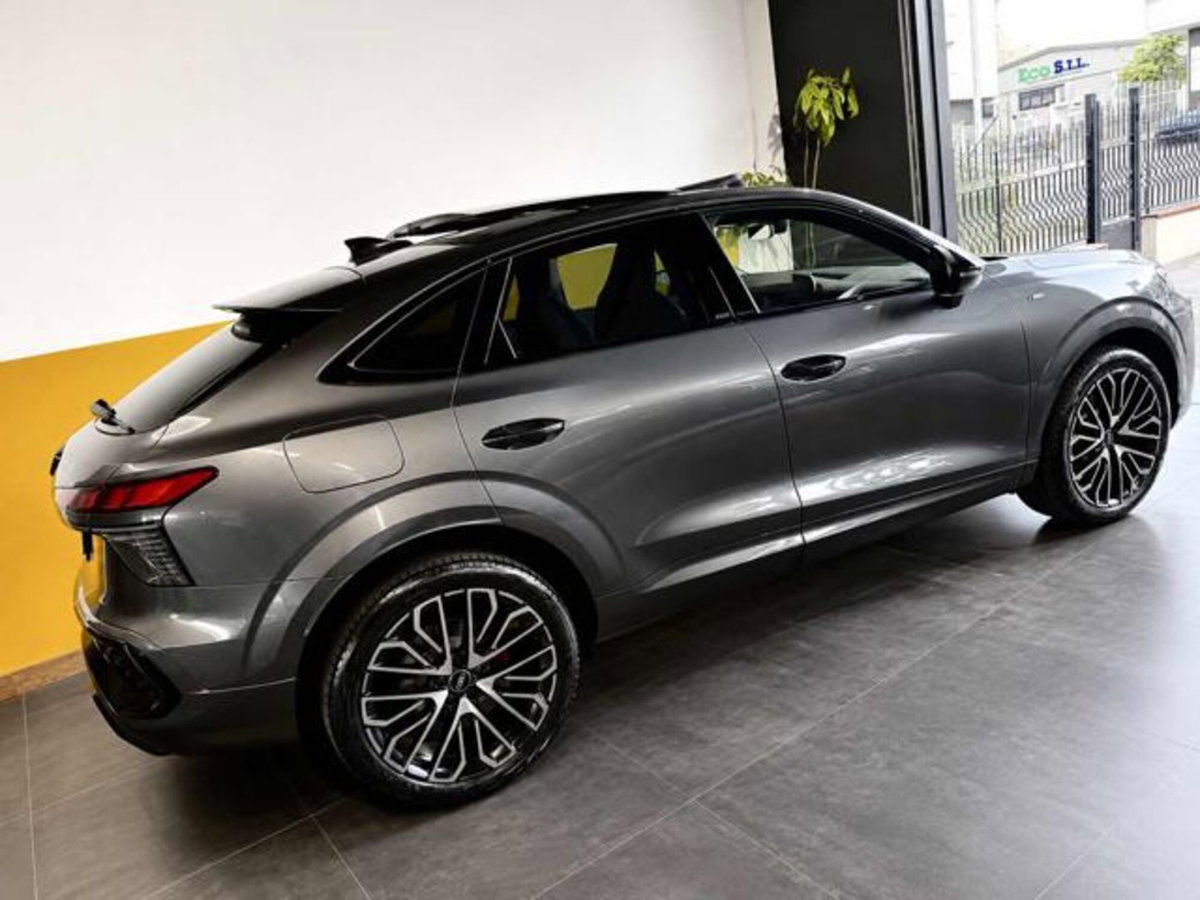 Audi Q3 Sportback 35 TDI quattro S tronic S line edition (2)