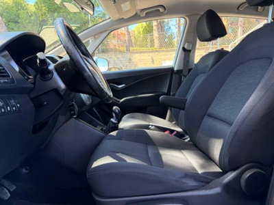Hyundai ix20 1.6 CRDI 115 CV Comfort (12)