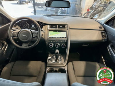 Jaguar E-Pace 2.0D 150 CV AWD aut. (11)