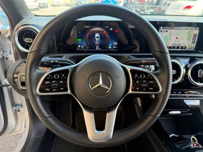 Mercedes-Benz Classe A 250 e Automatic EQ-Power Business (14)