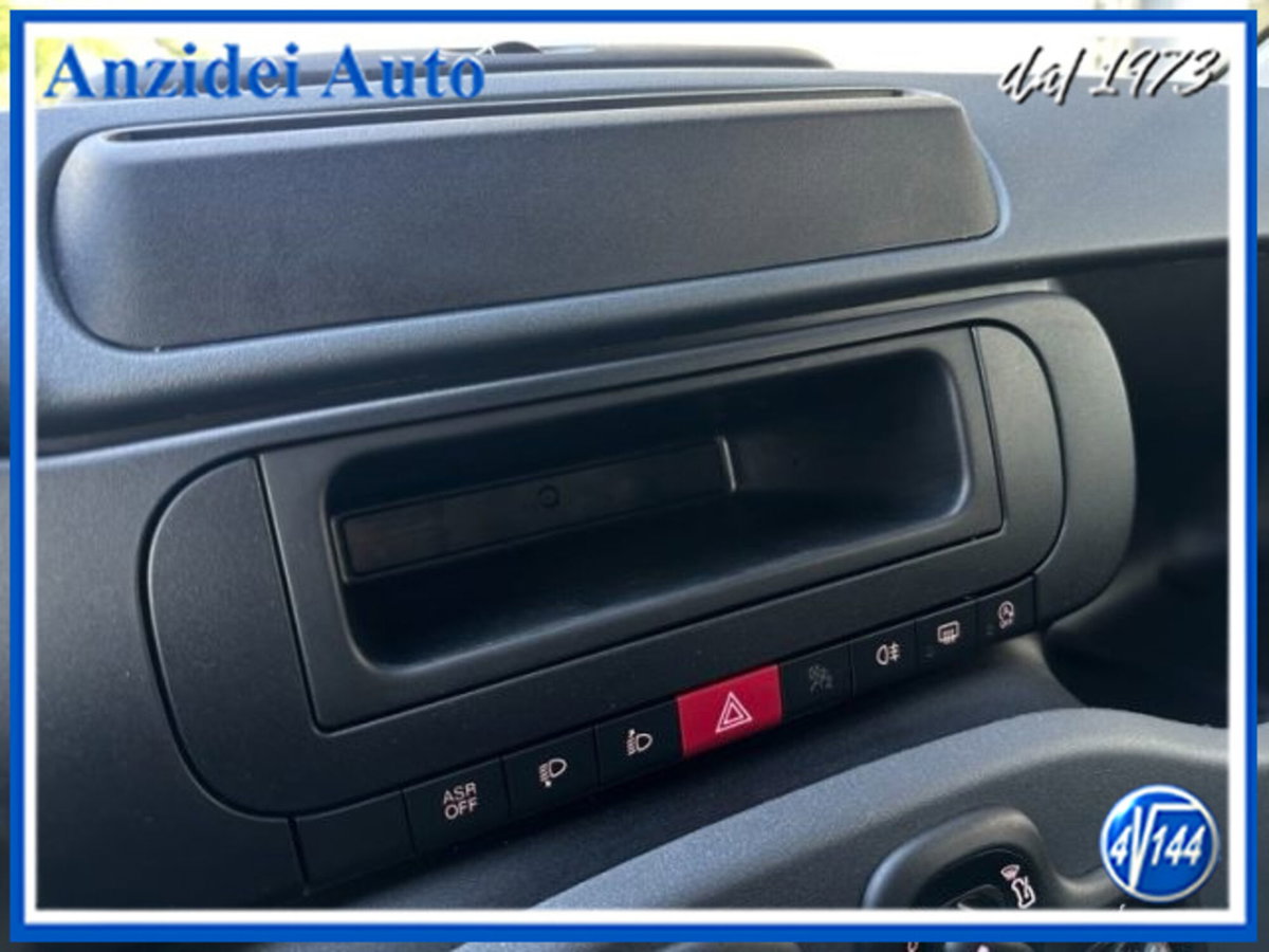 Fiat Panda 1.0 firefly hybrid s&s 70cv (14)
