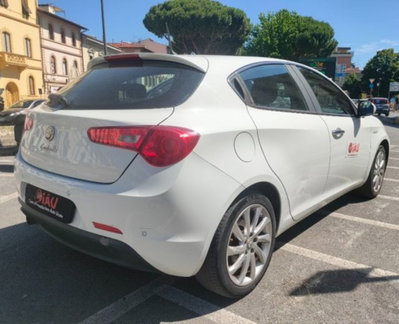 Alfa Romeo Giulietta 1.4 Turbo Distinctive Gpl 120cv (7)