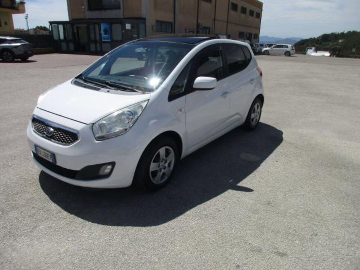 Kia Venga 1.4 CRDi 90CV WGT EX (2)