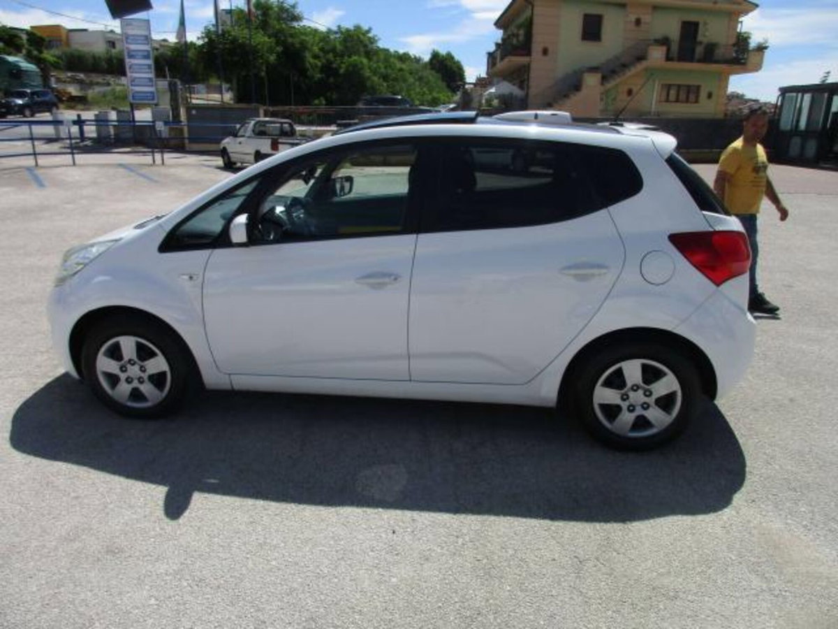Kia Venga 1.4 CRDi 90CV WGT EX (4)