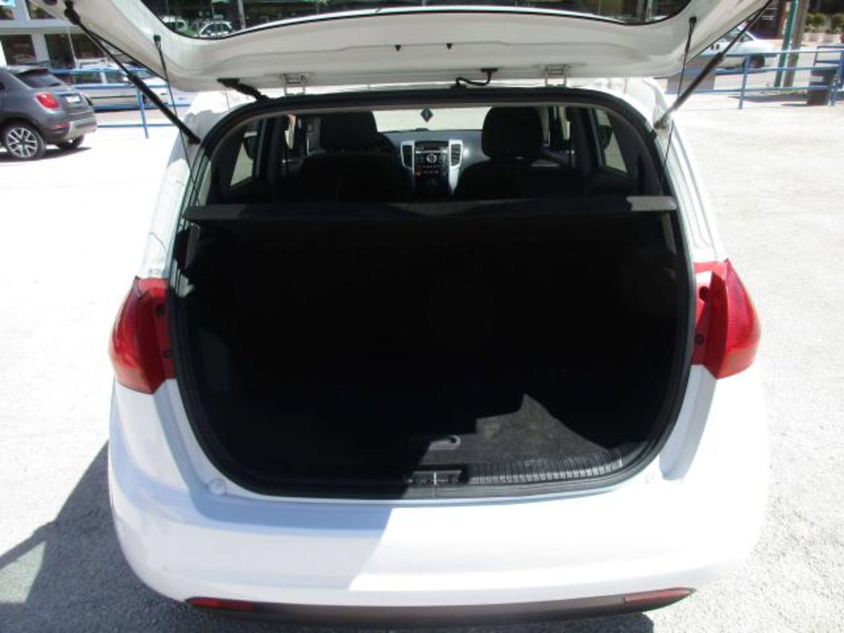 Kia Venga 1.4 CRDi 90CV WGT EX (8)