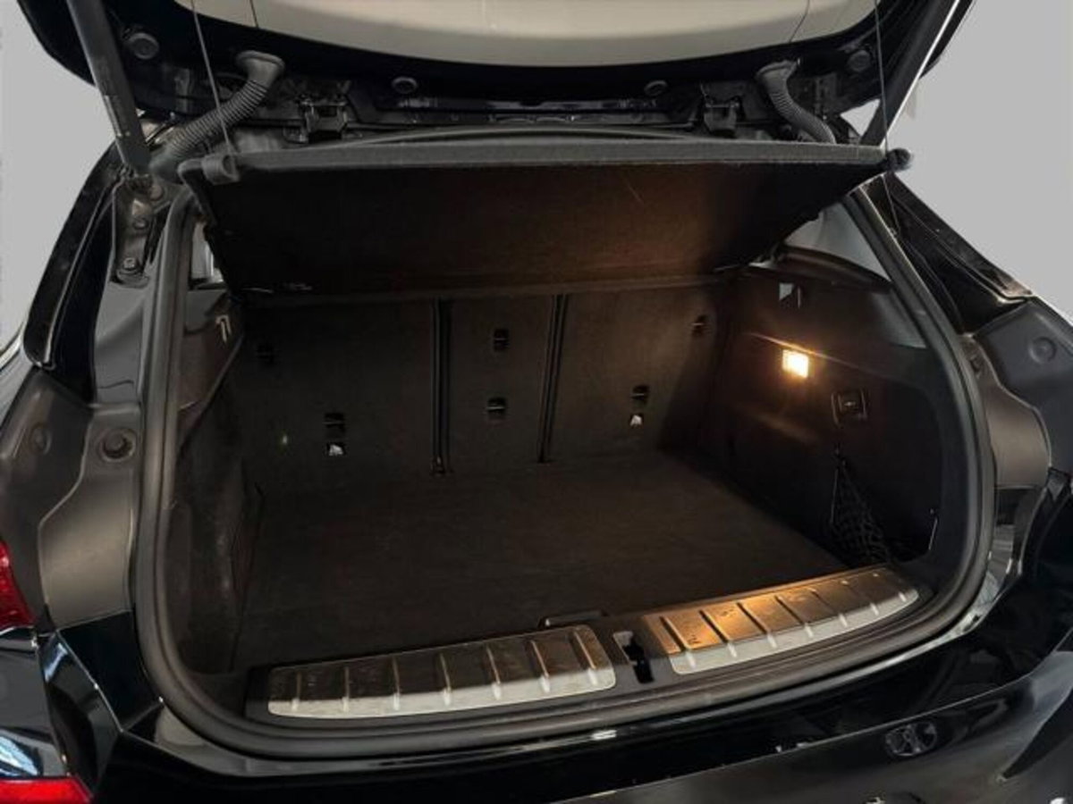 BMW X2 sDrive18d Business-X (14)